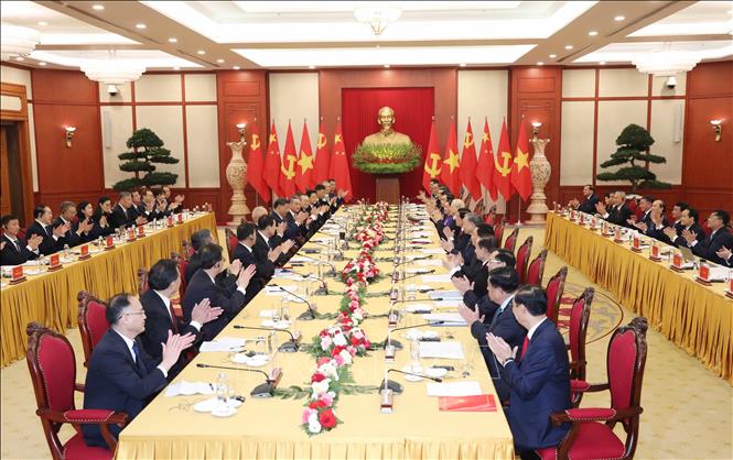 Tổng Bí thư Nguyễn Phú Trọng hội đàm với Tổng Bí thư, Chủ tịch nước Trung Quốc Tập Cận Bình - Ảnh 2.
