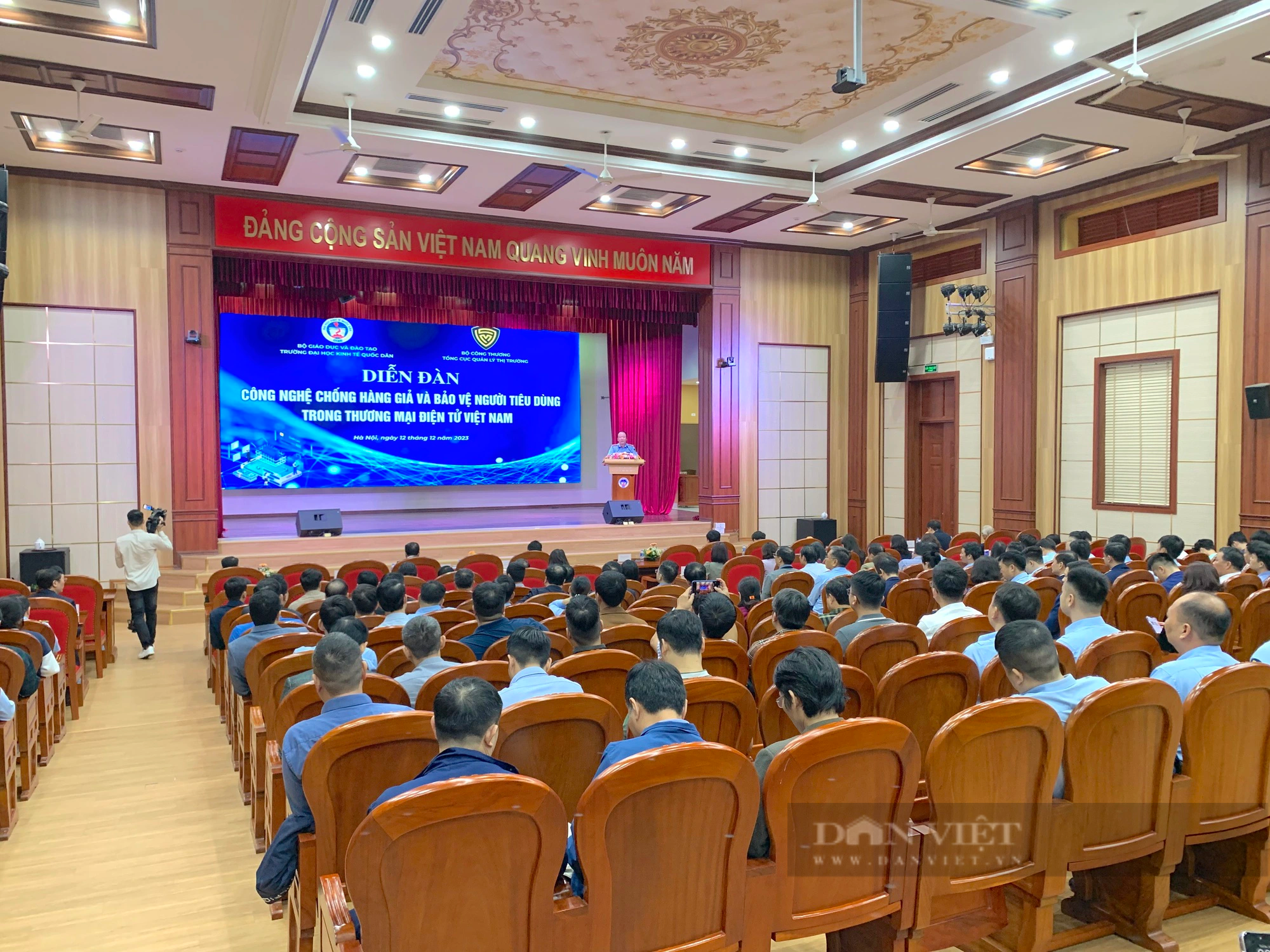Cần mã định danh riêng cho từng sản phẩm trên sàn thương mại điện tử - Ảnh 1.