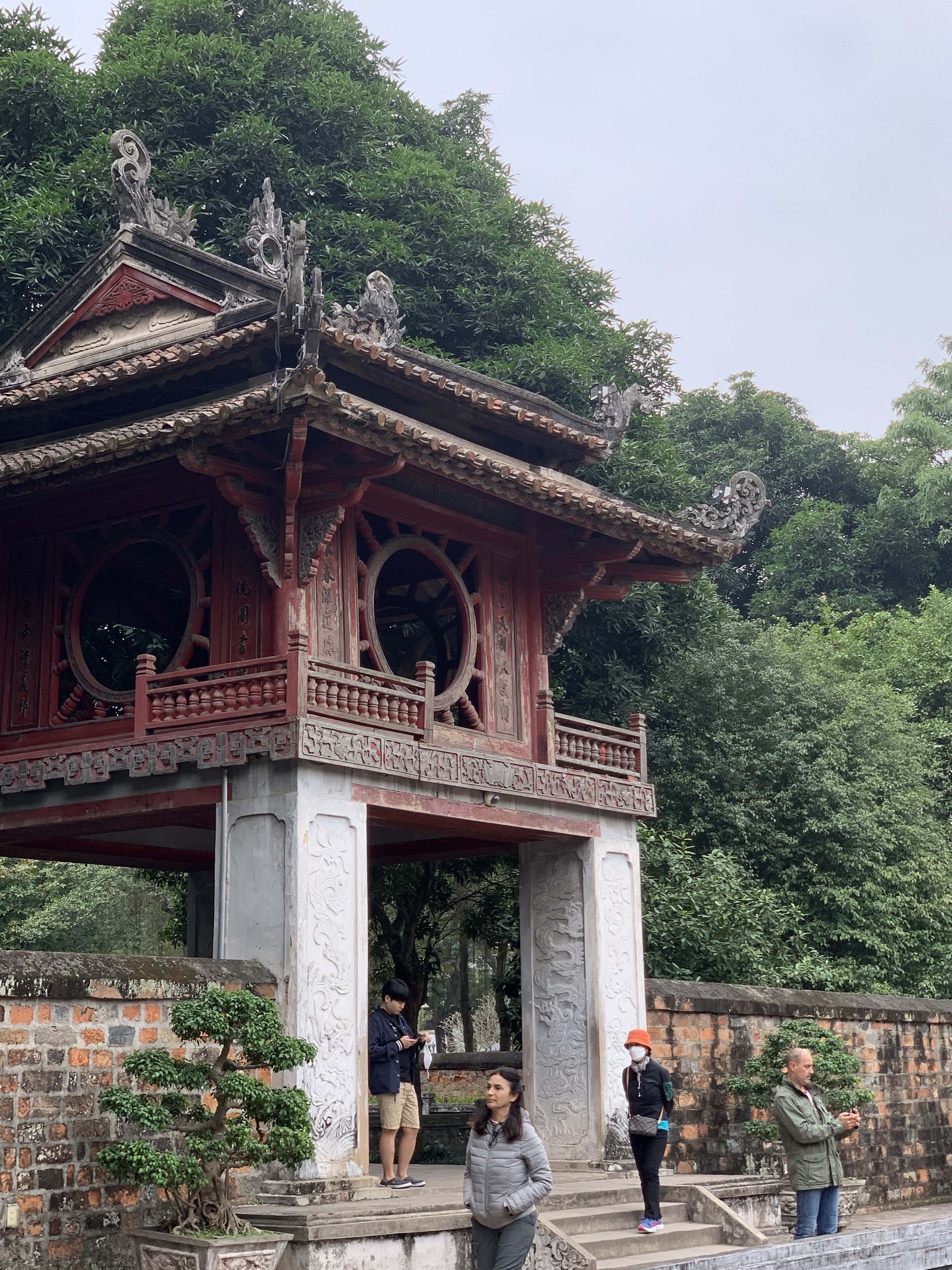 Tết dương lịch với phí tham quan mới nhất 10 địa điểm di tích tại Hà Nội - Ảnh 2.