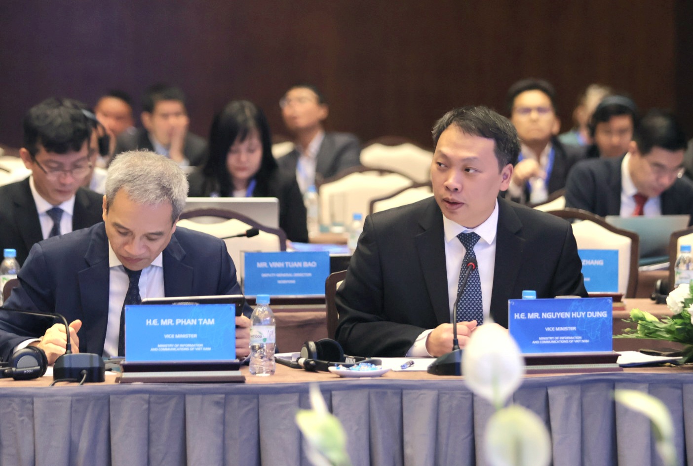Tuần Lễ số Quốc tế Việt Nam năm 2023: Phát triển và ứng dụng trí tuệ nhân tạo hẹp trong nền kinh tế số - Ảnh 6.
