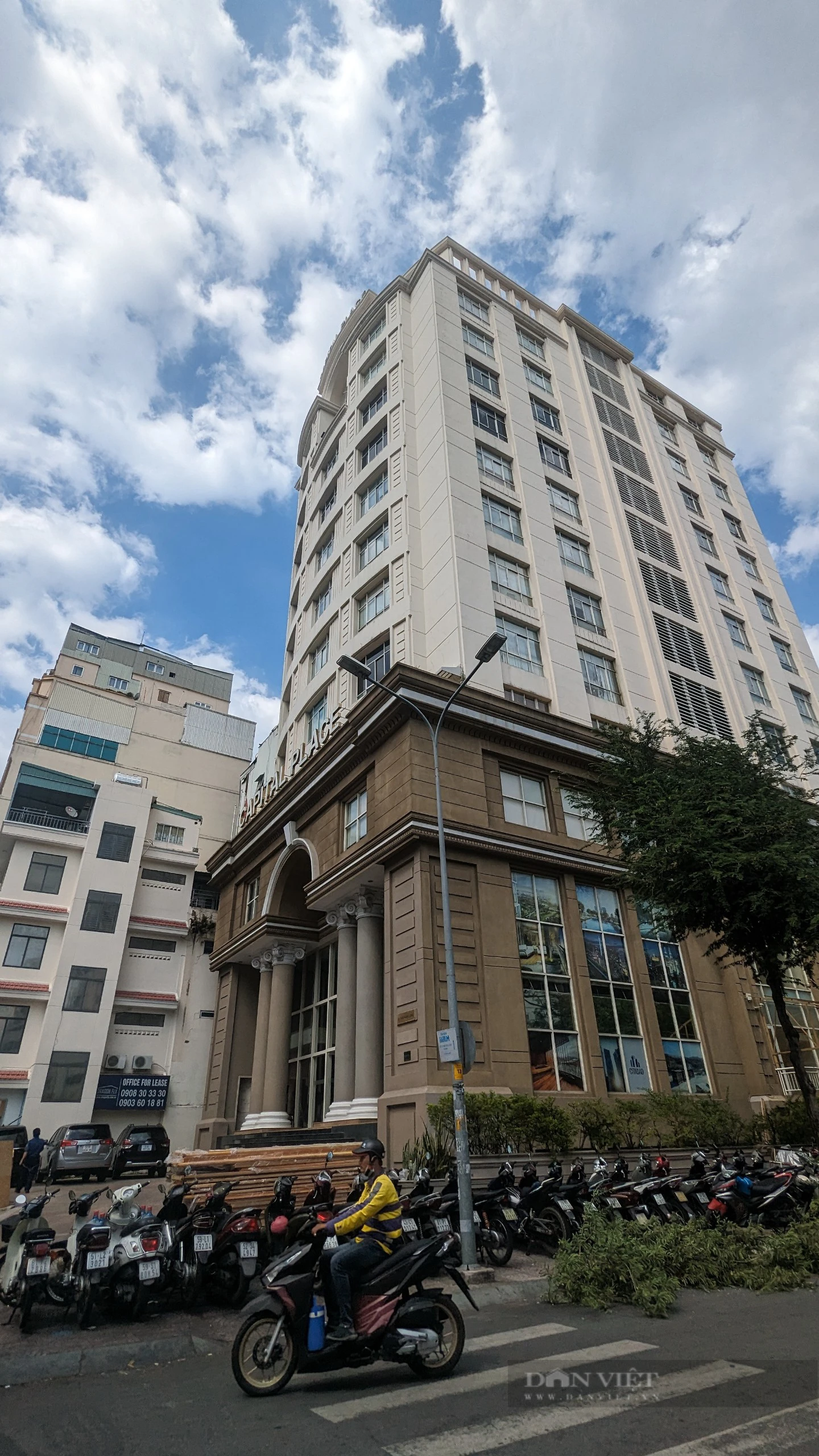 Hình ảnh cao ốc Capital Palace Tower xây dựng trái phép trong 18 năm, chuẩn bị tháo dỡ ở quận giàu nhất TP.HCM  - Ảnh 5.