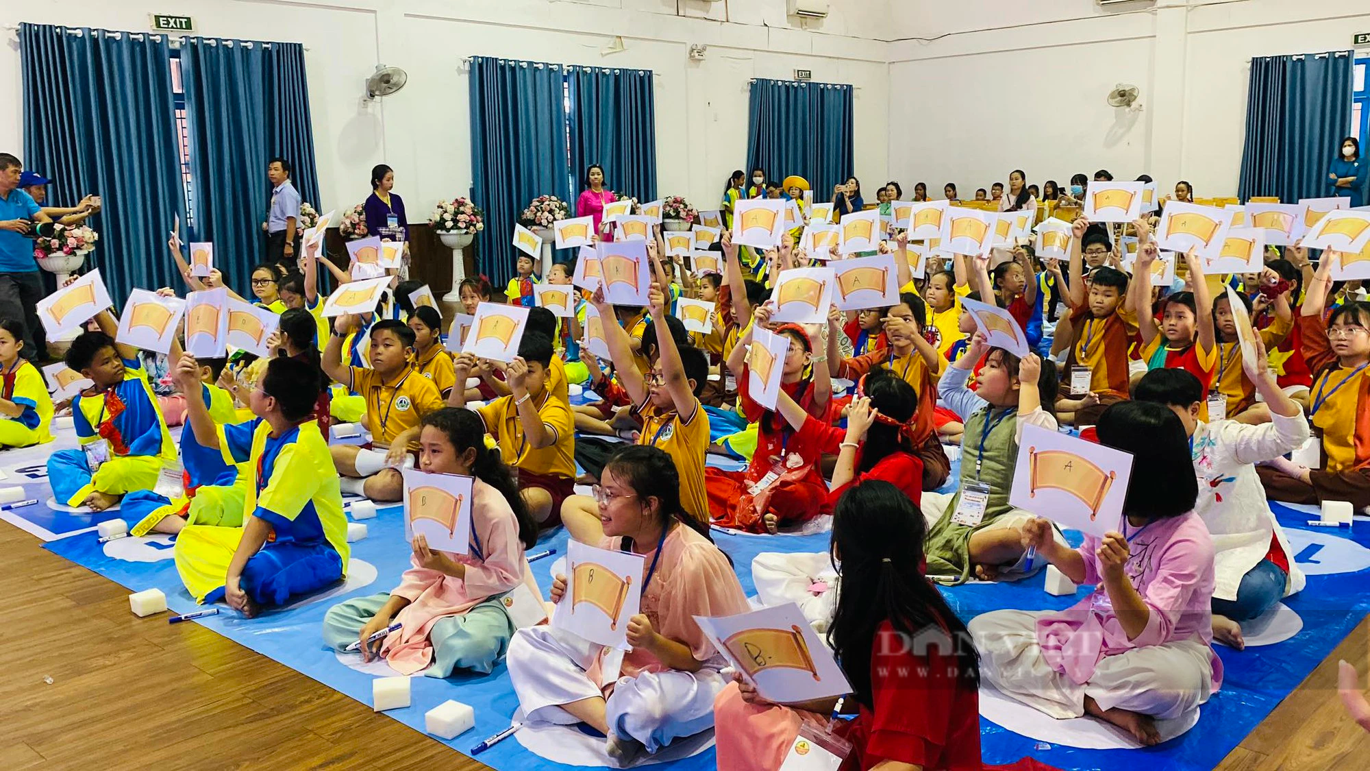 Ngày hội giao lưu &quot;Em yêu sử Việt&quot;: Hoàng tráng, mãn nhãn, ý nghĩa - Ảnh 6.