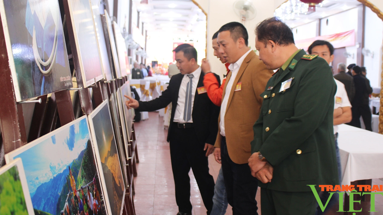 Đại hội đại biểu Hội Liên hiệp Văn học - Nghệ thuật tỉnh Sơn La lần thứ VIII - Ảnh 9.