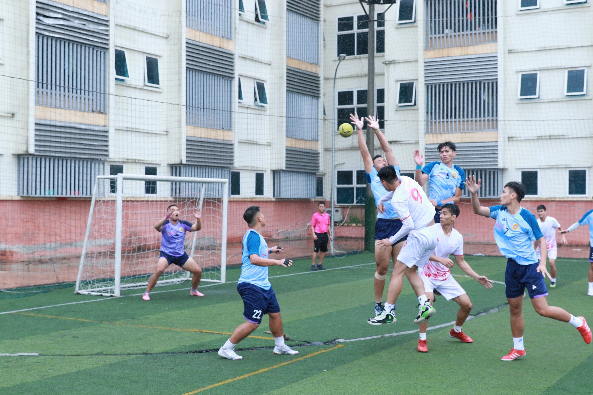 Đại học TDTT Bắc Ninh, ĐH Thương Mại vô địch giải Bóng ném các trường ĐH, HV, CĐ và Chuyên nghiệp khu vực Hà Nội - Ảnh 1.
