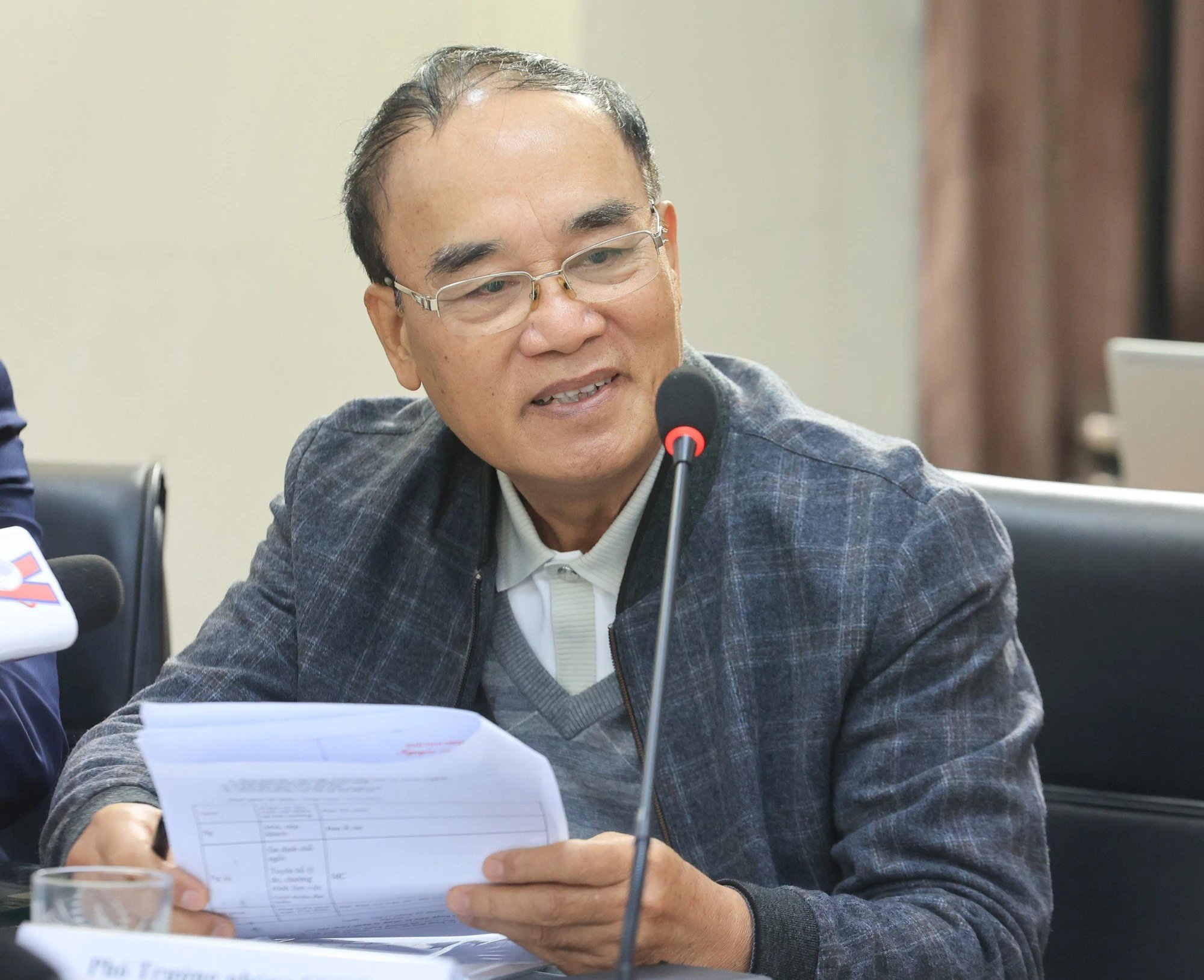 Xe hợp đồng trá hình nở rộ, cơ quan quản lý kêu khó xử lý - Ảnh 1.
