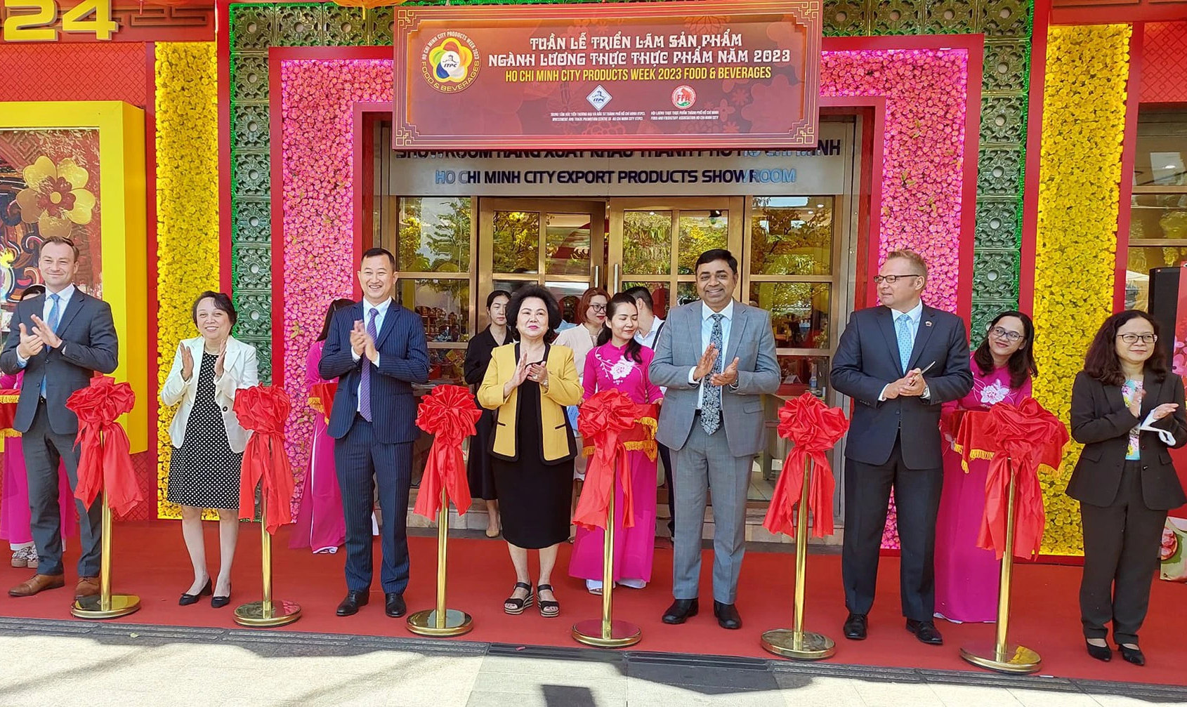 100 doanh nghiệp lương thực, thực phẩm tham gia triển lãm, tìm kiếm đối tác tại TP.HCM - Ảnh 1.