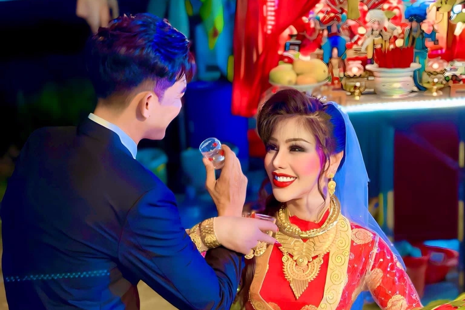 Lời cầu xin &quot;đừng gọi mẹ là pê đê&quot; của con gái nữ hoàng lô tô - Ảnh 2.