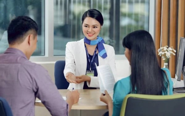 Đã có nhà băng tiên phong giảm lãi suất vay chỉ còn 3%, triển vọng về &quot;làn sóng&quot; hạ lãi suất vay đang tăng - Ảnh 1.