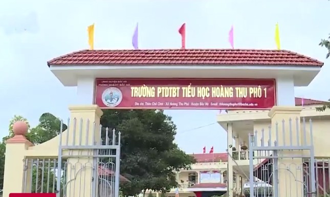 Sau vụ 11 học sinh ăn 2 gói mì tôm chan cơm ở Lào Cai: Sẽ triển khai lắp camera giám sát nấu ăn - Ảnh 2. Sau vụ 11 học sinh ăn 2 gói mì tôm chan cơm ở Lào Cai: Sẽ triển khai lắp camera giám sát nấu ăn - Ảnh 2.