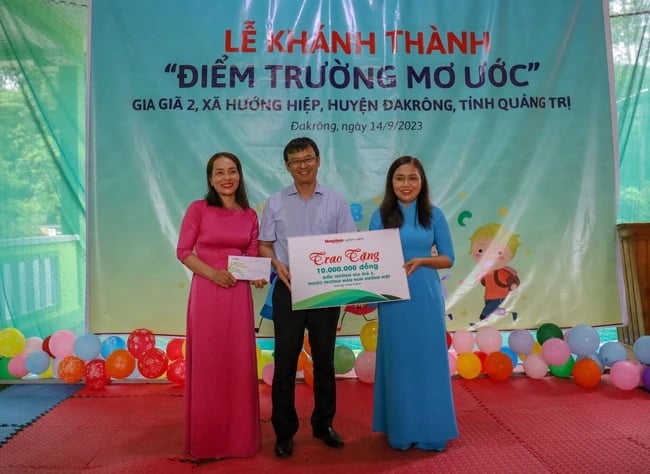 Tiếp thêm động lực và sức mạnh cho cô trò vùng cao Quảng Trị - Ảnh 2.