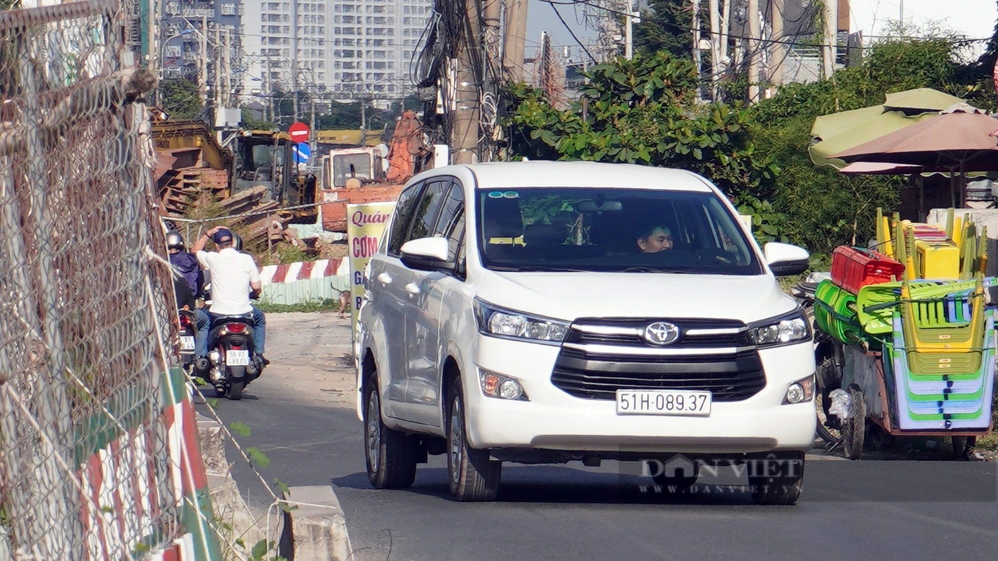 Hơn 8 năm chưa mở rộng xong 2,5km đường Lương Định Của, dự án tiếp tục “chôn chân” chờ mặt bằng - Ảnh 8.
