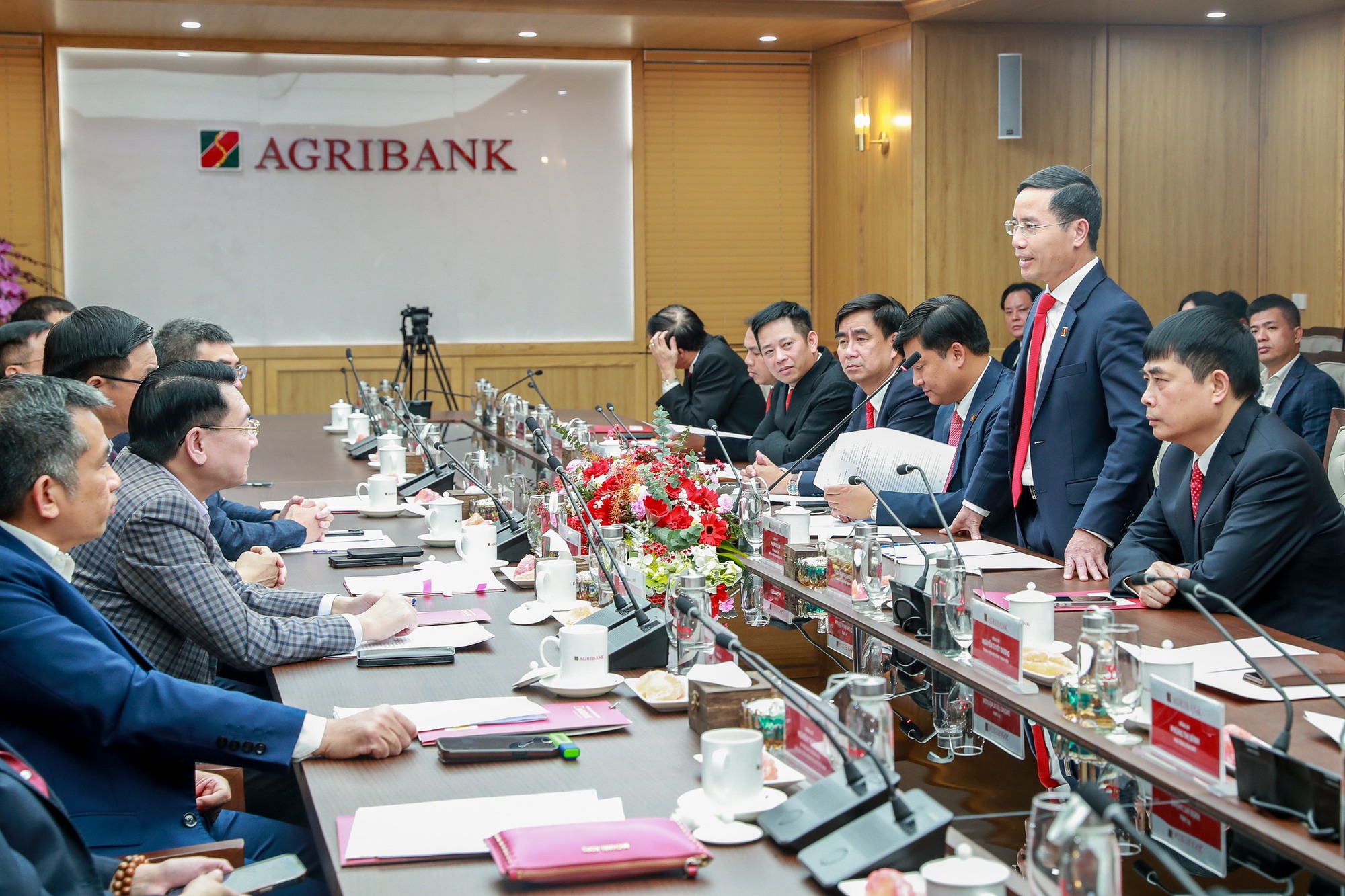 Agribank và Tập đoàn Dầu khí Việt Nam ký kết thỏa thuận hợp tác toàn diện - Ảnh 2.