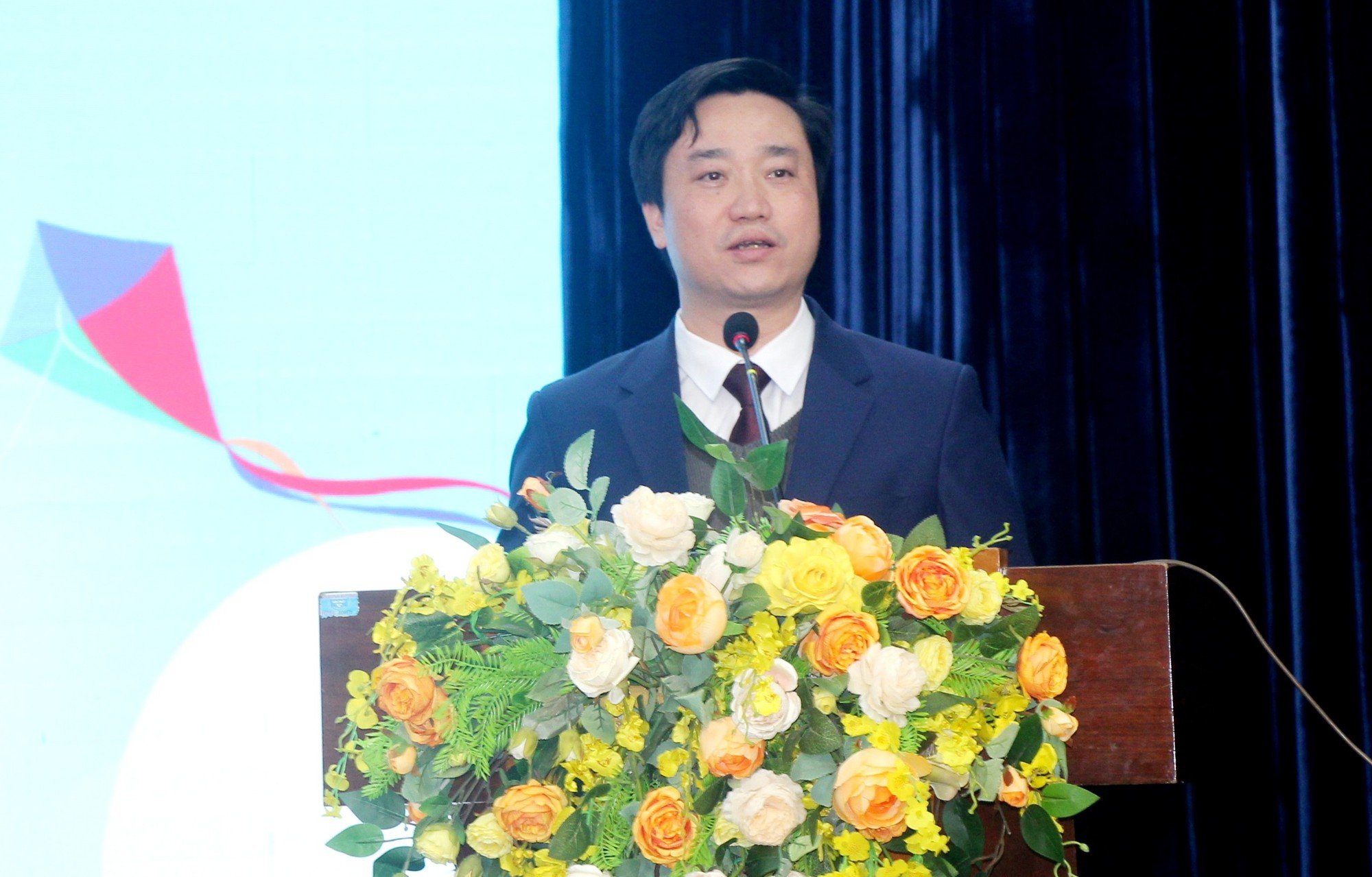 Tư vấn tuyển sinh, hướng nghiệp: Không chỉ học sinh mà phụ huynh cũng cần được &quot;chăm sóc&quot; - Ảnh 1.