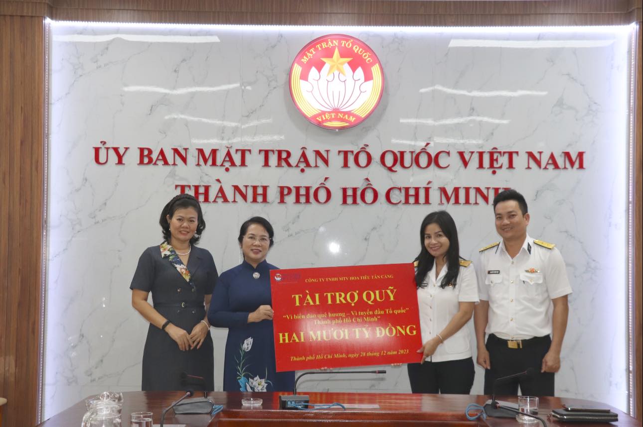 Một doanh nghiệp ủng hộ 20 tỷ đồng vào Quỹ Vì biển đảo quê hương - Ảnh 1.
