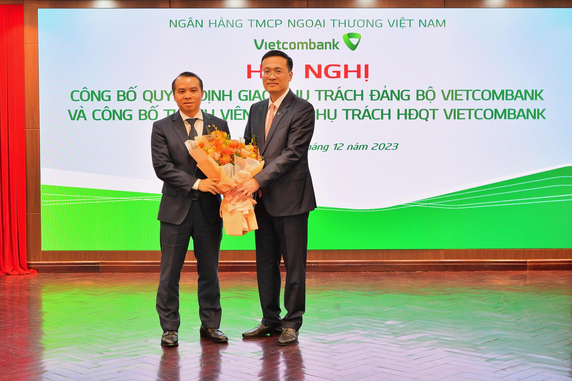 Vietcombank tổ chức hội nghị công bố quyết định giao phụ trách Đảng bộ và thành viên phụ trách Hội đồng quản trị - Ảnh 3.