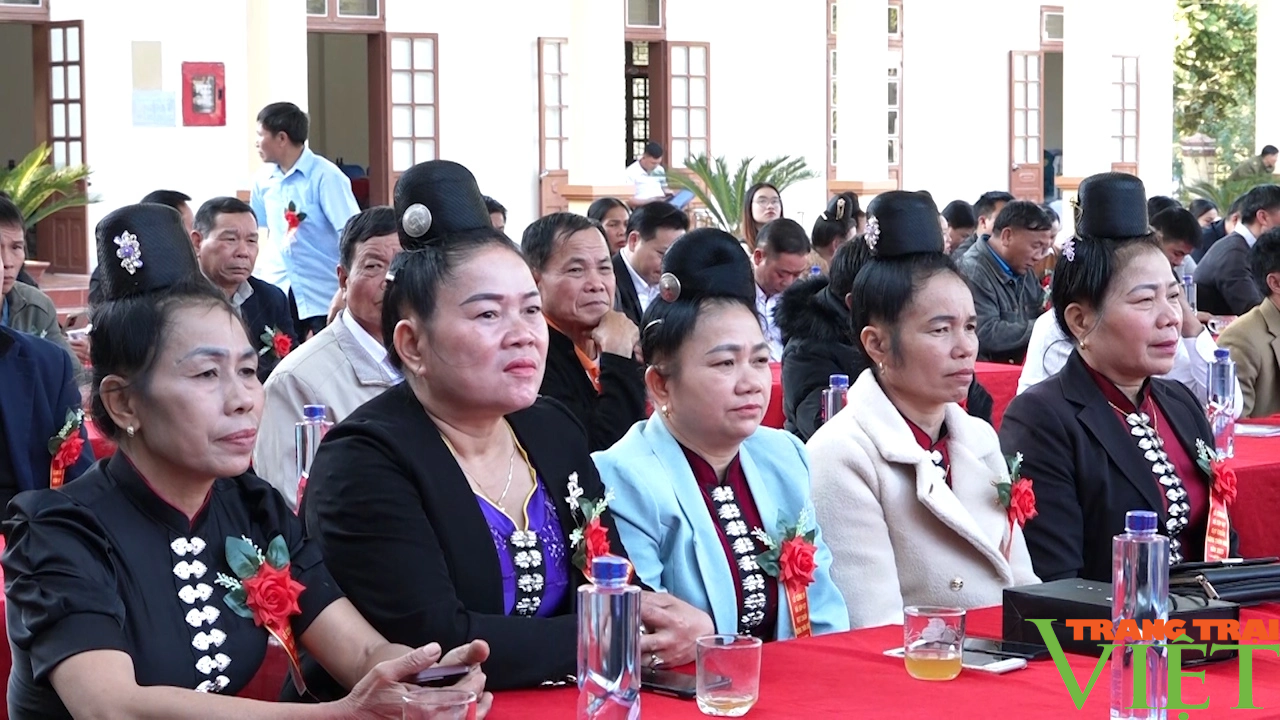 Sặp Vạt đạt chuẩn nông thôn mới - Ảnh 5. Sặp Vạt đạt chuẩn nông thôn mới - Ảnh 5.