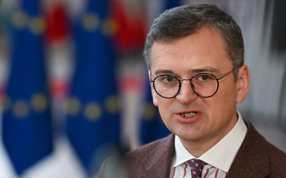Kiev bất ngờ chỉ trích gay gắt châu Âu; Chiến sự Nga-Ukraine năm 2024 cực kỳ khó đoán - Ảnh 1.