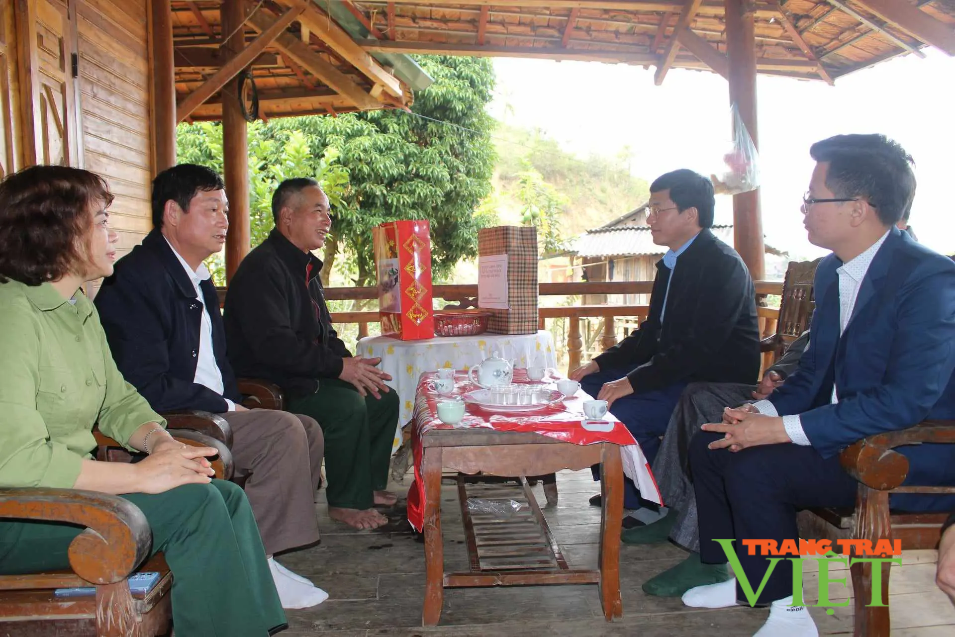 Điện Biên Đông: Phát huy vài trò của già làng, người có uy tín - Ảnh 1. Điện Biên Đông: Phát huy vài trò của già làng, người có uy tín - Ảnh 1.