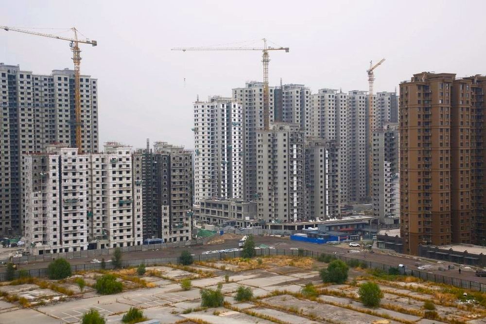 2023: Bình quân 107 doanh nghiệp địa ốc phá sản mỗi tháng - Ảnh 1.