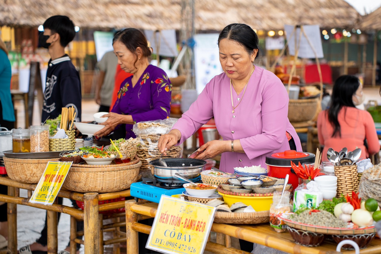 Tìm tô mì Quảng &quot;đặc trưng nhất xứ Quảng&quot;- Ảnh 8.