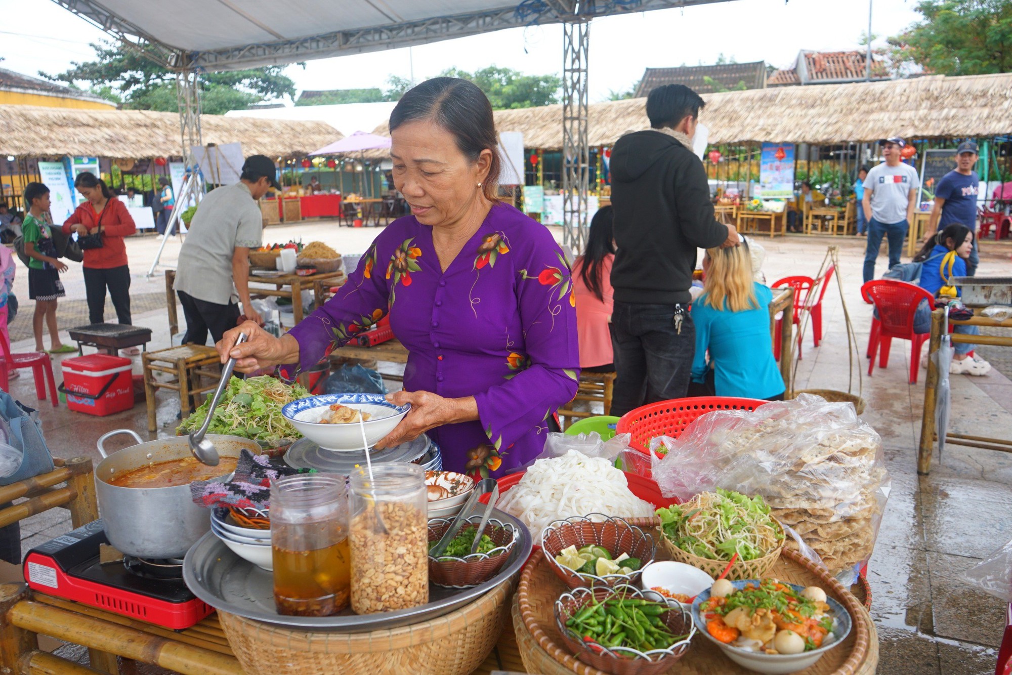 Tìm tô mì Quảng &quot;đặc trưng nhất xứ Quảng&quot;- Ảnh 3.