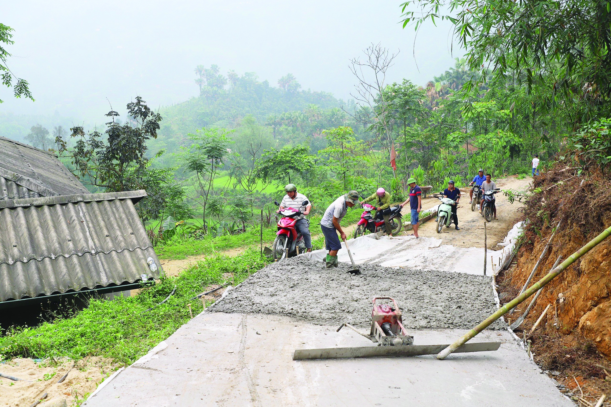 Huyện 30A ở Hà Giang nỗ lực giảm nghèo nhanh, bền vững gắn với xây dựng nông thôn mới - Ảnh 1.