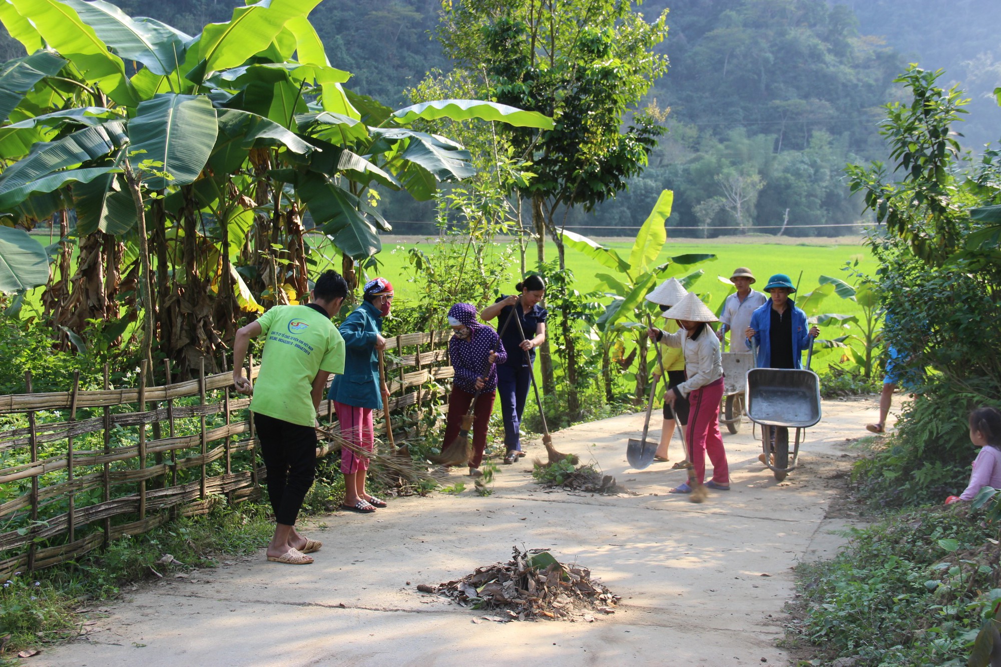 NTM Hà Giang: Những đảng viên gương mẫu đi đầu trong xây dựng nông thôn mới ở Bắc Mê - Ảnh 2.