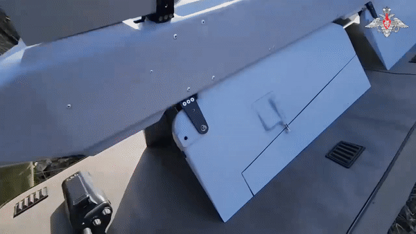 UAV tự sát Lancet tập kích mục tiêu xa chưa từng thấy ở Đông Âu - Ảnh 13.