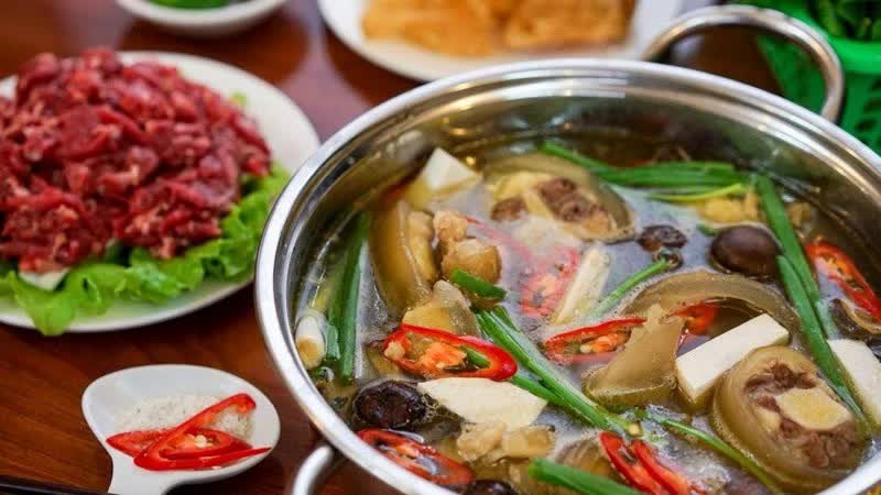 Món ăn của người nghèo nay là đặc sản không dễ mua, phải đặt trước vài ngày - Ảnh 4. Món ăn của người nghèo nay là đặc sản không dễ mua, phải đặt trước vài ngày - Ảnh 4.