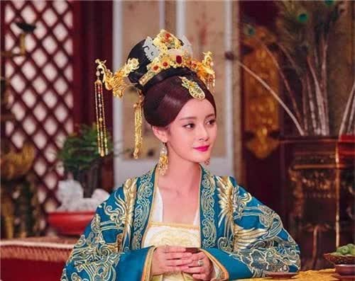 3 sủng phi có địa vị cao nhất lịch sử Trung Quốc, hoàng hậu không thể sánh bằng gồm những ai? - Ảnh 1.