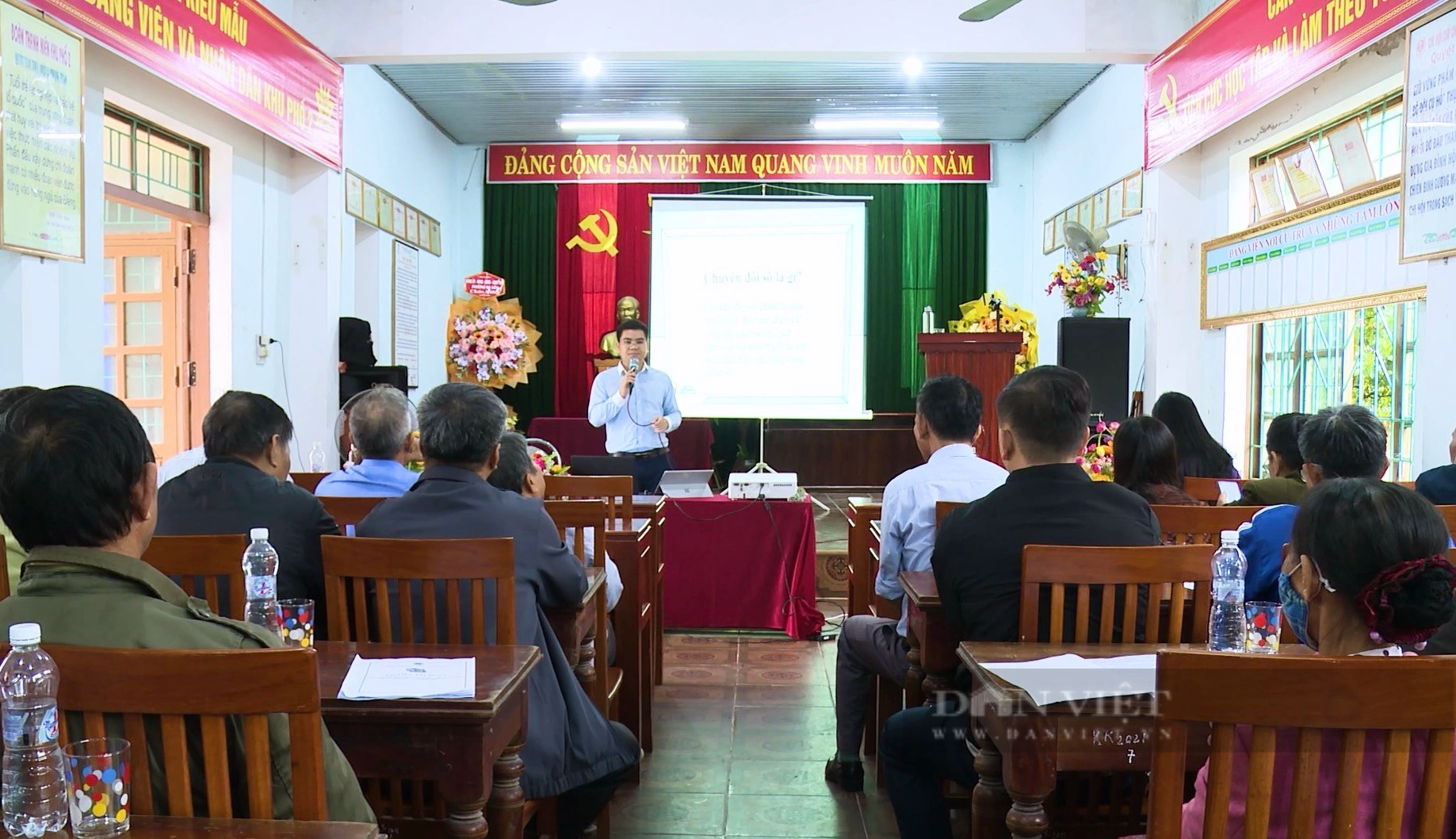 Quảng Bình: Ở huyện này, sản phẩm OCOP bán qua sàn thương mại điện tử, mạng xã hội rất hút khách - Ảnh 5.