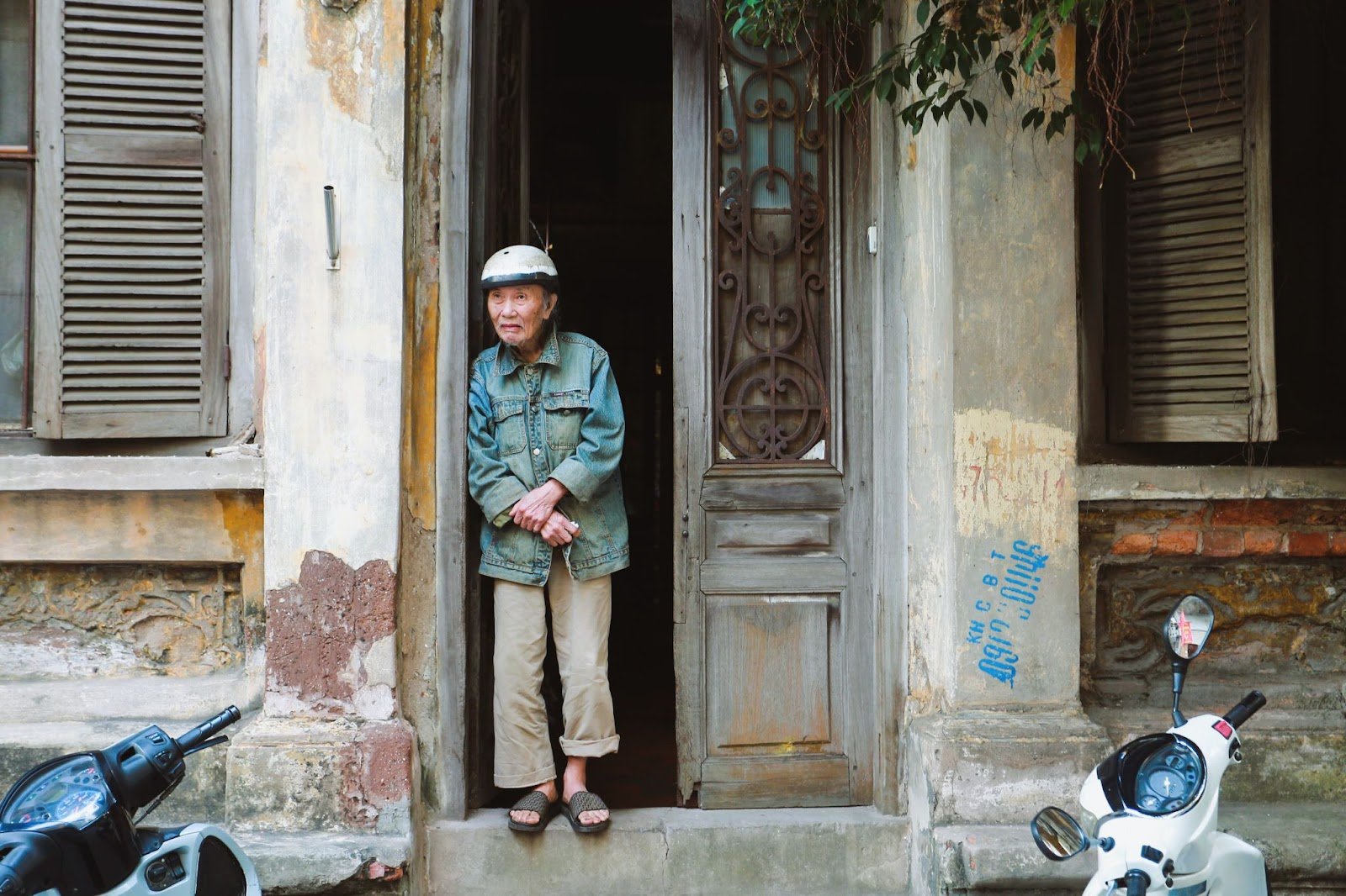 Chuyện về căn nhà cổ nằm trên &quot;đất vàng&quot; ở phố cổ Hà Nội - Ảnh 4.