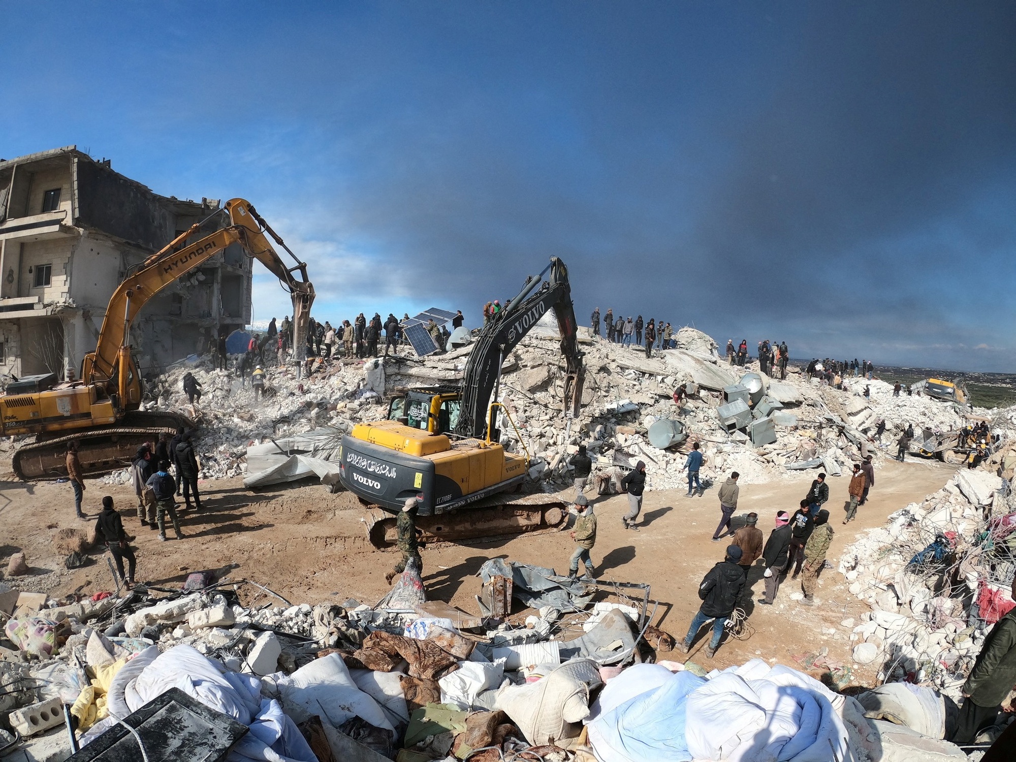 Thế giới dồn lực giải cứu Thổ Nhĩ Kỳ, nhưng Syria thì sao? - Ảnh 1.