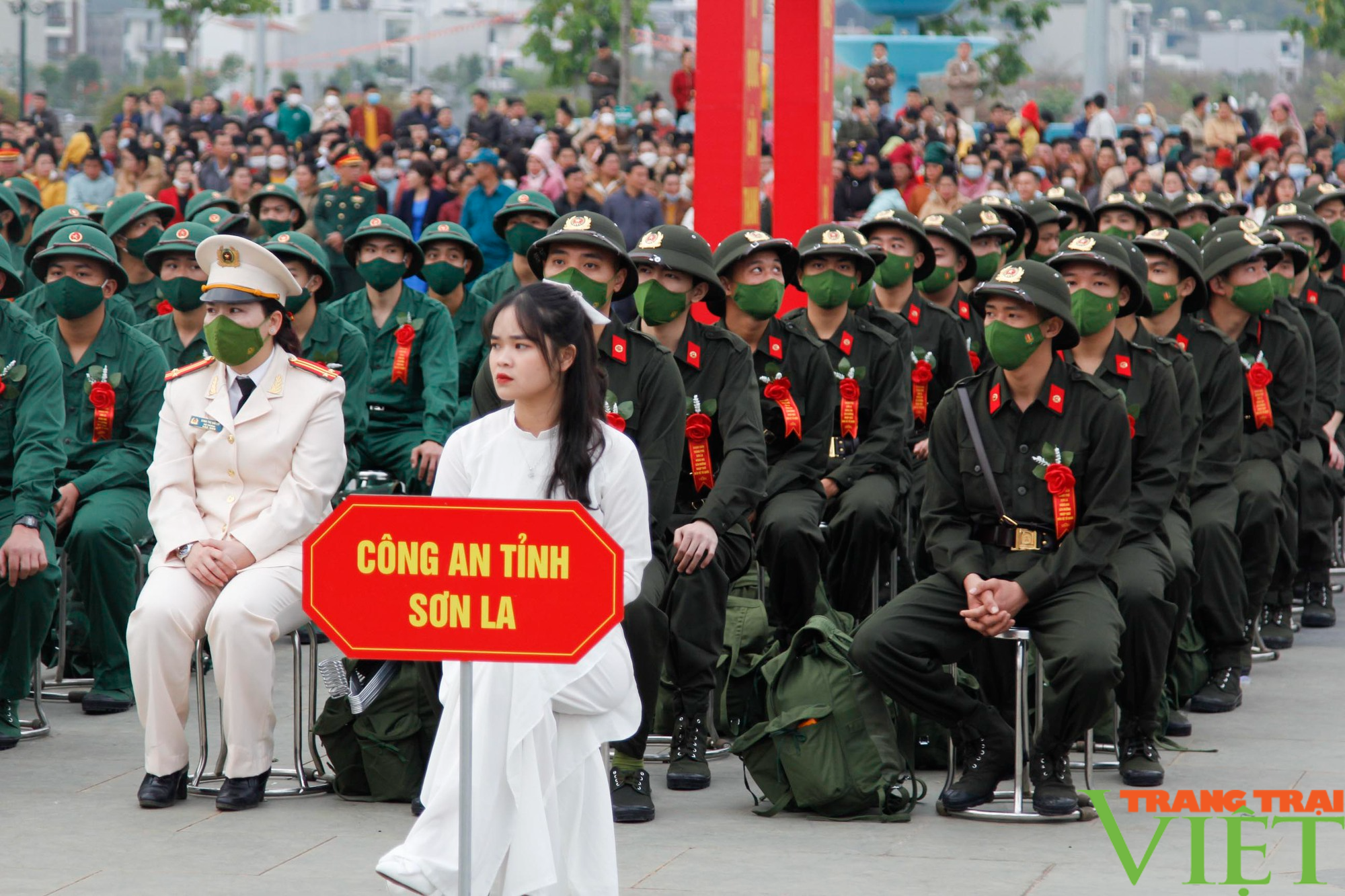 Sơn La: Thanh niên hăng hái lên đường nhập ngũ - Ảnh 3.