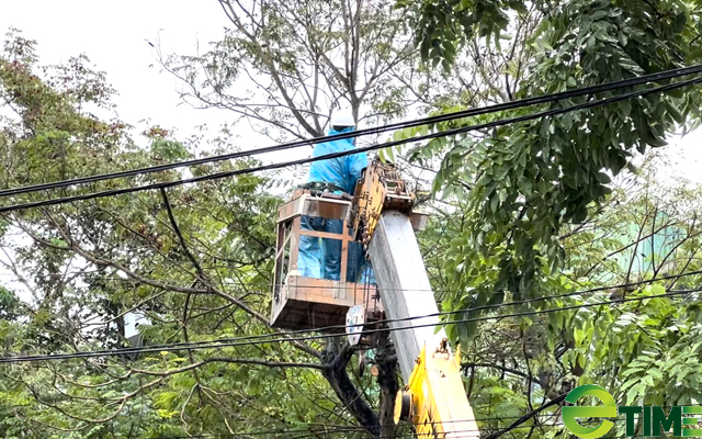 Quảng Ngãi: Đầu tư nhiều triệu đô mua thiết bị xe máy chuyên dụng mới làm sạch, đẹp phố thị  - Ảnh 3.