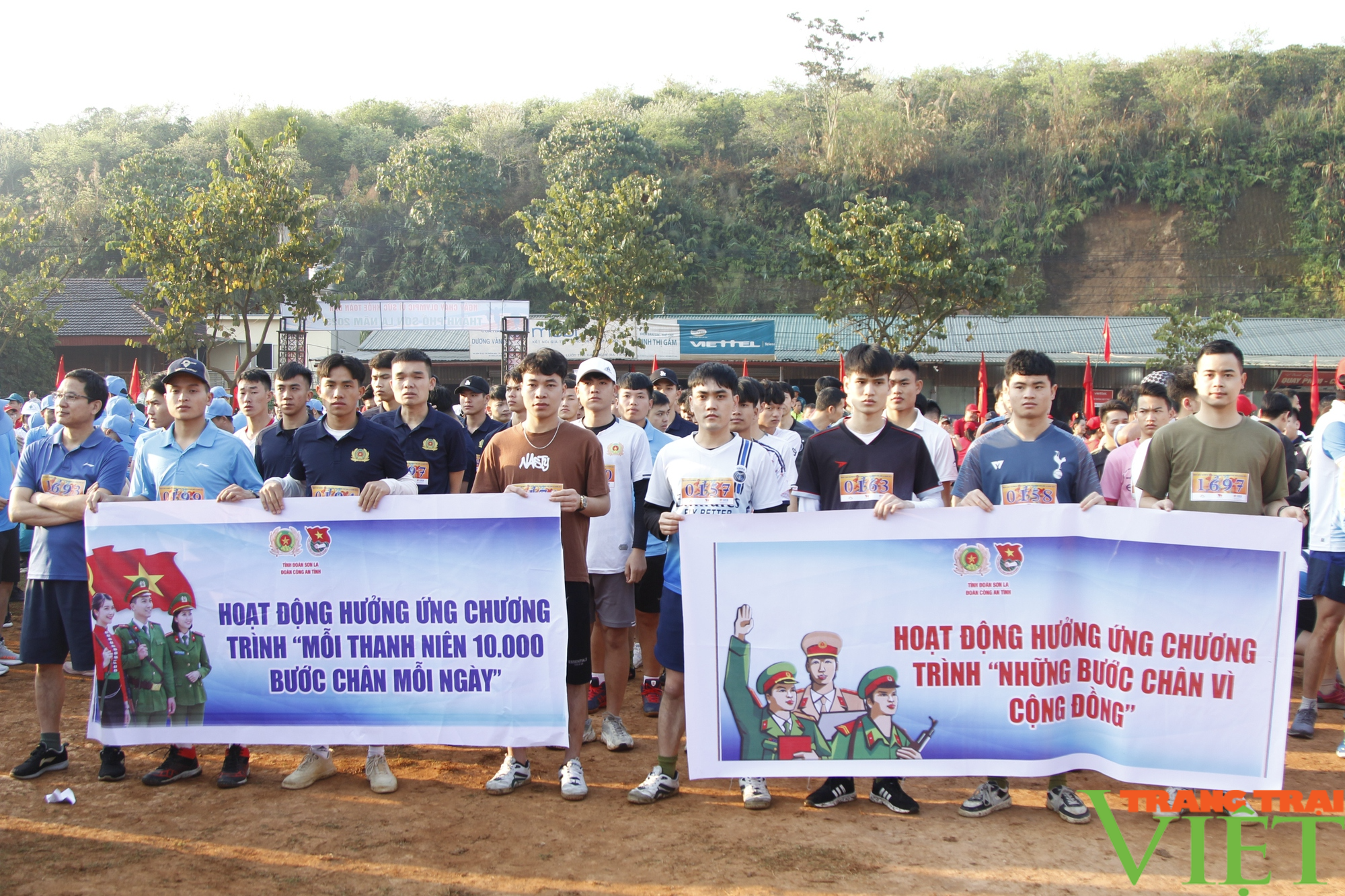 Sơn La: Hàng nghìn người tham gia chạy Olympic - Ảnh 2.