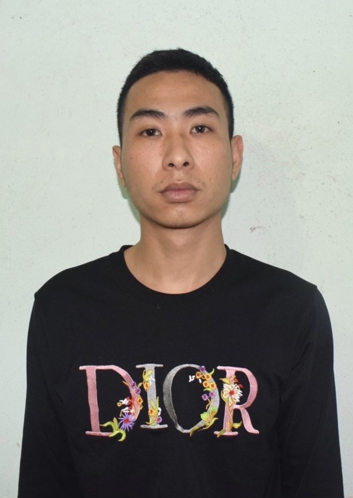 Thuê 3 xe ô tô rồi mang đi cầm cố - Ảnh 1.