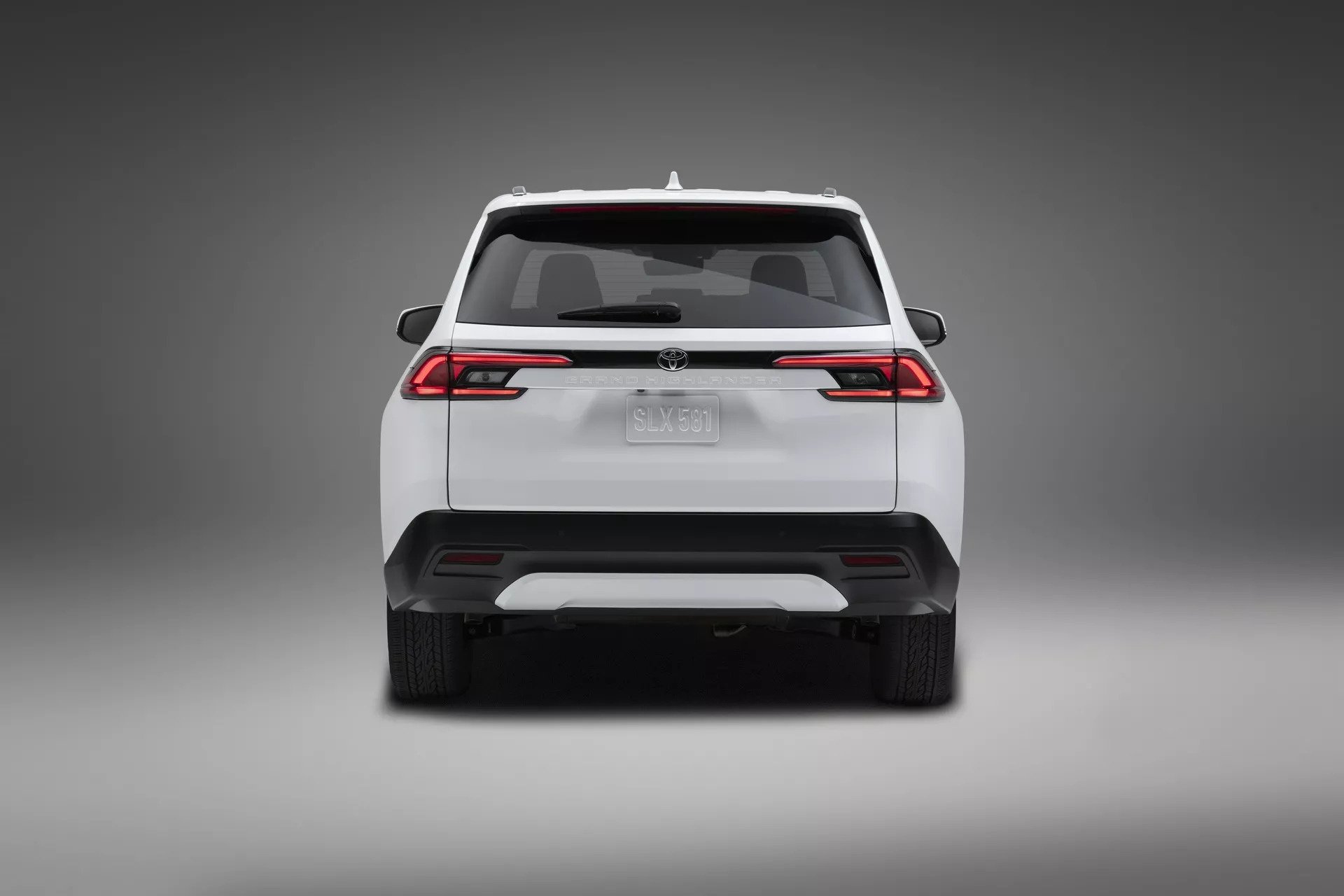 Xe gầm cao 7 chỗ Toyota Grand Highlander ra mắt - Ảnh 8.