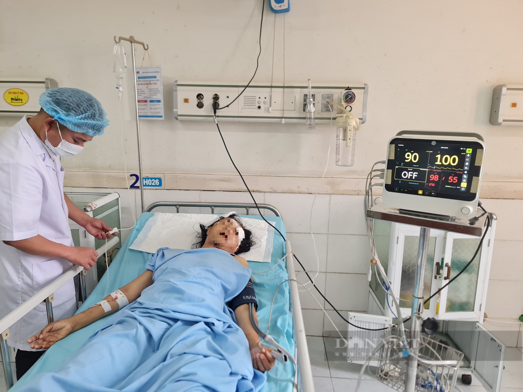 Vụ tai nạn thảm khốc làm 8 người chết ở Quảng Nam: Chuyến xe đi khám bệnh thành... “đại tang” - Ảnh 8.