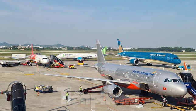 Rà soát giấy phép bay của các hãng hàng không - Ảnh 1. Rà soát giấy phép bay của các hãng hàng không - Ảnh 1.