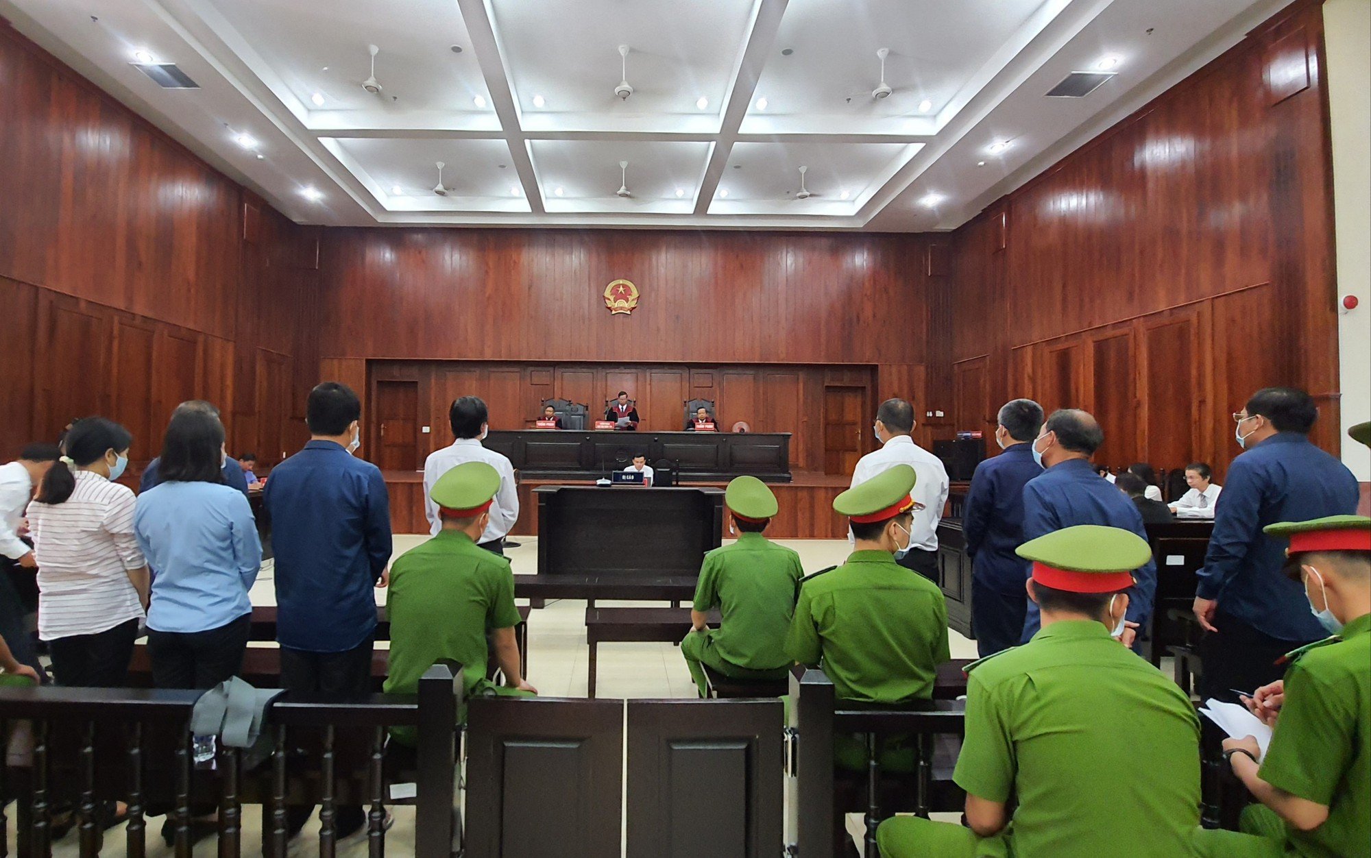 Toàn cảnh hai đại án khiến “đại gia” Trầm Bê ngã ngựa - Ảnh 3.