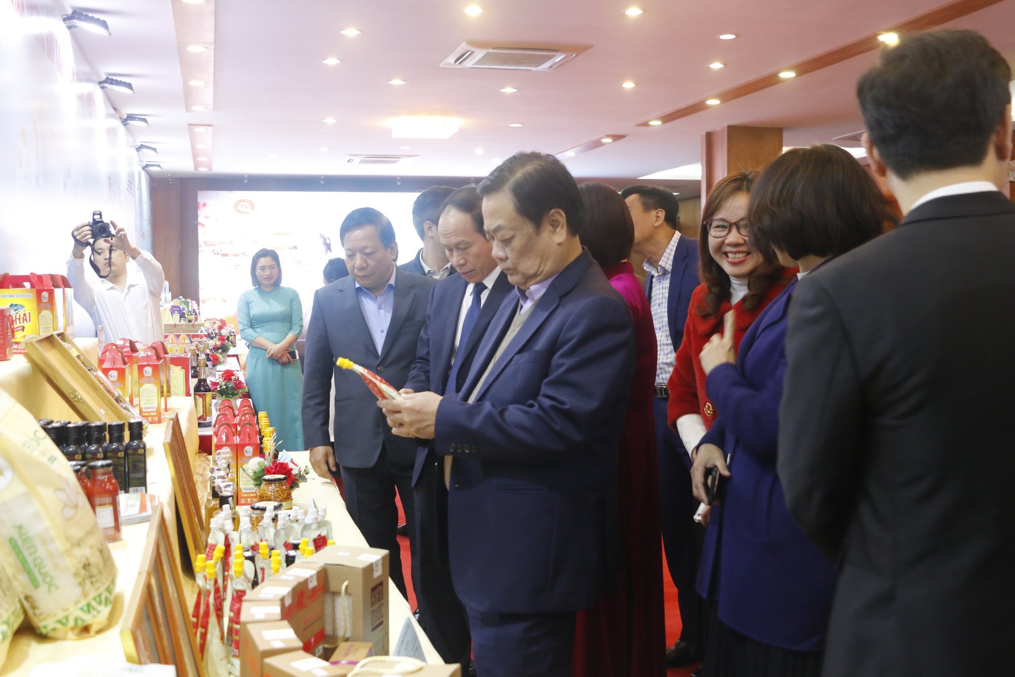 Xây dựng nông thôn mới năm 2023: Đặt ra 8 nhiệm vụ, giải pháp trọng tâm - Ảnh 1.