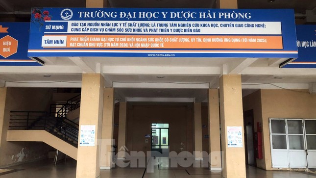 Vụ Đại học Y dược Hải Phòng bị tố &quot;chặt chém&quot; sinh viên: Sao không đề xuất xử lý? - Ảnh 1.