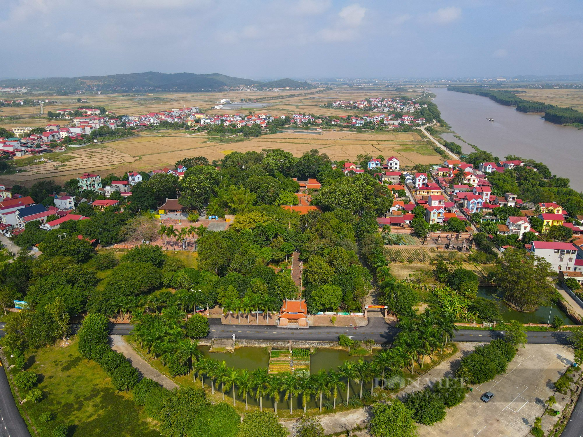 Mộc bản &quot;Cư Trần lạc đạo phú&quot; rước lên chùa Thượng Tây Yên Tử ở Bắc Giang có gì đặc biệt? - Ảnh 8.