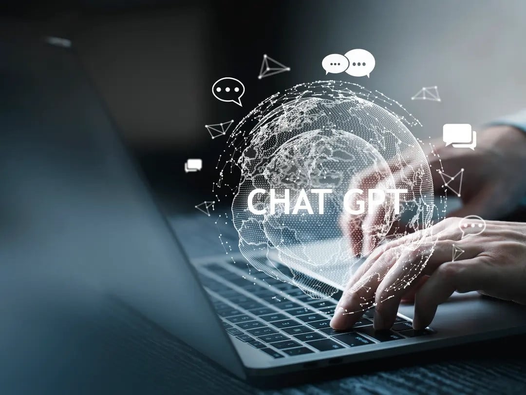 ChatGPT đang khiến người Việt &quot;cuồng&quot; thế nào, mua bán tài khoản, &quot;dạy khởi nghiệp&quot; online - Ảnh 1.
