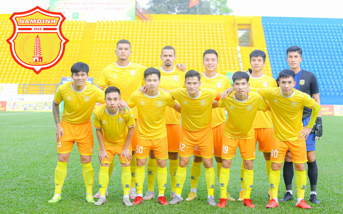 CLB nào rớt giá thảm hại nhất trước thềm V.League 2023? - Ảnh 2.