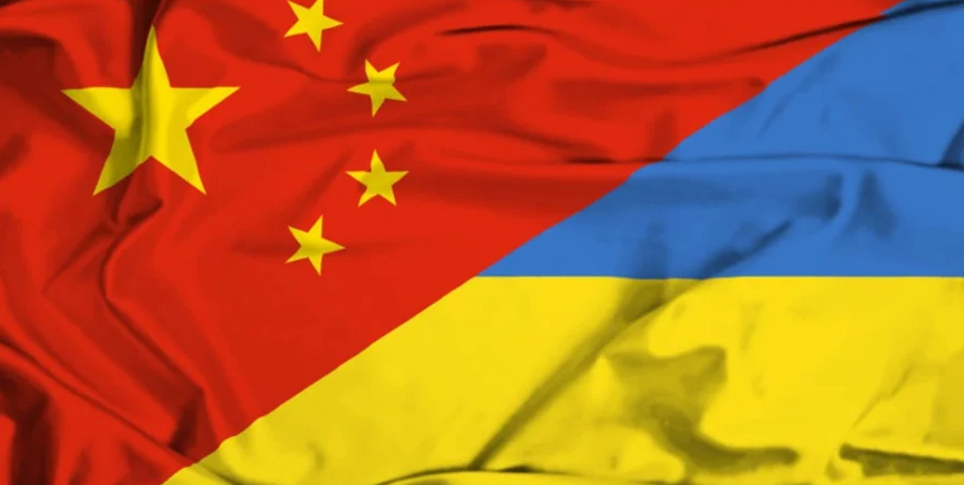 Ukraine muốn đẩy Trung Quốc rời xa Nga, nhiều người Mỹ nói Washington ủng hộ quá nhiều cho Kiev - Ảnh 1.