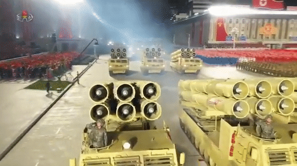 Triều Tiên thử pháo phản lực siêu lớn KN-25 chuyên phá hủy sân bay - Ảnh 5.