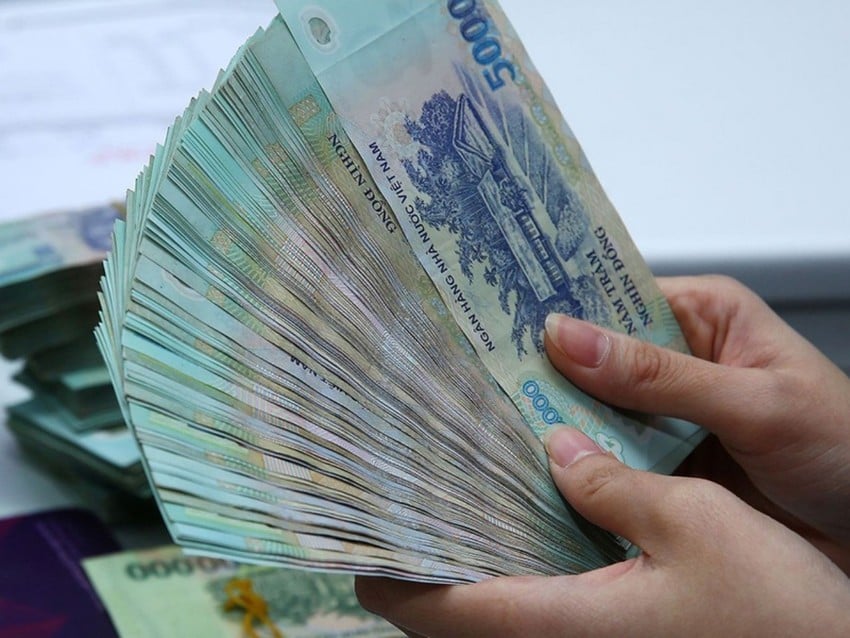 Tiền mặt đang trú ẩn ở đâu? - Ảnh 1.