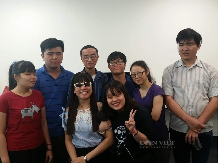 Chuyện “cổ tích” cô gái khiếm thị vượt qua mặc cảm bản thân, chinh phục thành công tấm bằng thạc sĩ tại nước Úc - Ảnh 4.